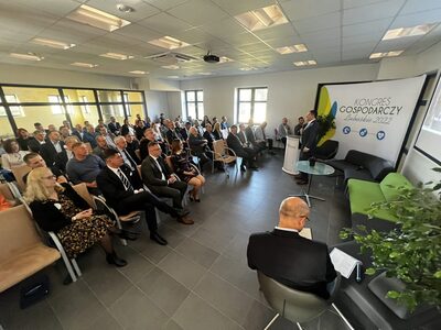 Centrum Energetyki Odnawialnej Uniwersytetu Zielonogórskiego było gospodarzem drugiego dnia Kongresu Gospodarczego Lubuskie 2022.
