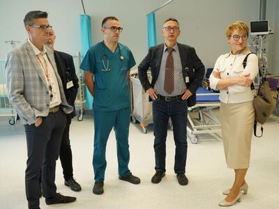 Marszałek Elżbieta Anna Polak w Centrum Zdrowia Matki i Dziecka w Zielonej Górze