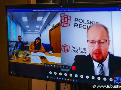 Elżbieta Anna Polak, marszałek województwa lubuskiego, współprzewodniczy zespołowi z ramienia Związku Województw RP. Stronę rządową reprezentuje Małgorzata Jarosińska-Jedynak, sekretarz stanu w Ministerstwie Funduszy i Polityki Regionalnej.