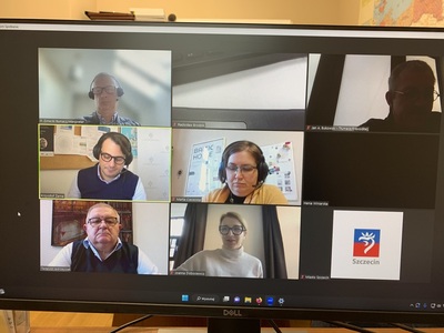 Radosław Brodzik, dyrektor Biura Współpracy Zagranicznej Urzędu Marszałkowskiego na roboczym spotkaniu ws. Środkowoeuropejskiego Korytarza Transportowego