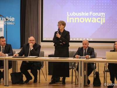 Marszałek Elżbieta Anna Polak w trakcie Lubuskiego Forum Innowacji