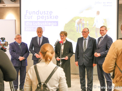 Zarząd województwa lubuskiego zaprezentował założenia programu Fundusze Europejskie dla Lubuskiego 2021-2027 na posiedzeniu Rady ds. Rozwoju Województwa
