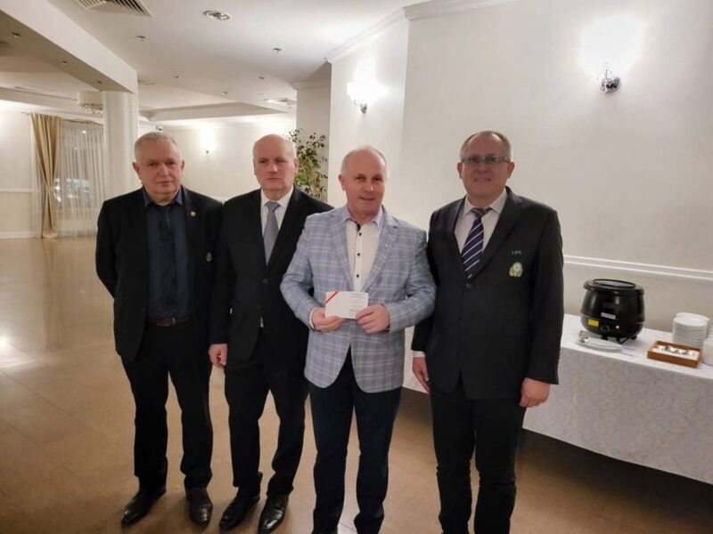 Drugi z prawej Zbigniew Kołodziej - Przewodniczący Komisji Rolnictwa i Ochrony Środowiska.