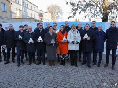 W poniedziałek 16 stycznia 2023 r. w Świebodzinie podpisano umowę na dofinansowanie rozbudowy Lubuskiego Centrum Ortopedii z środków Regionalnego Programu Operacyjnego Lubuskie 2020