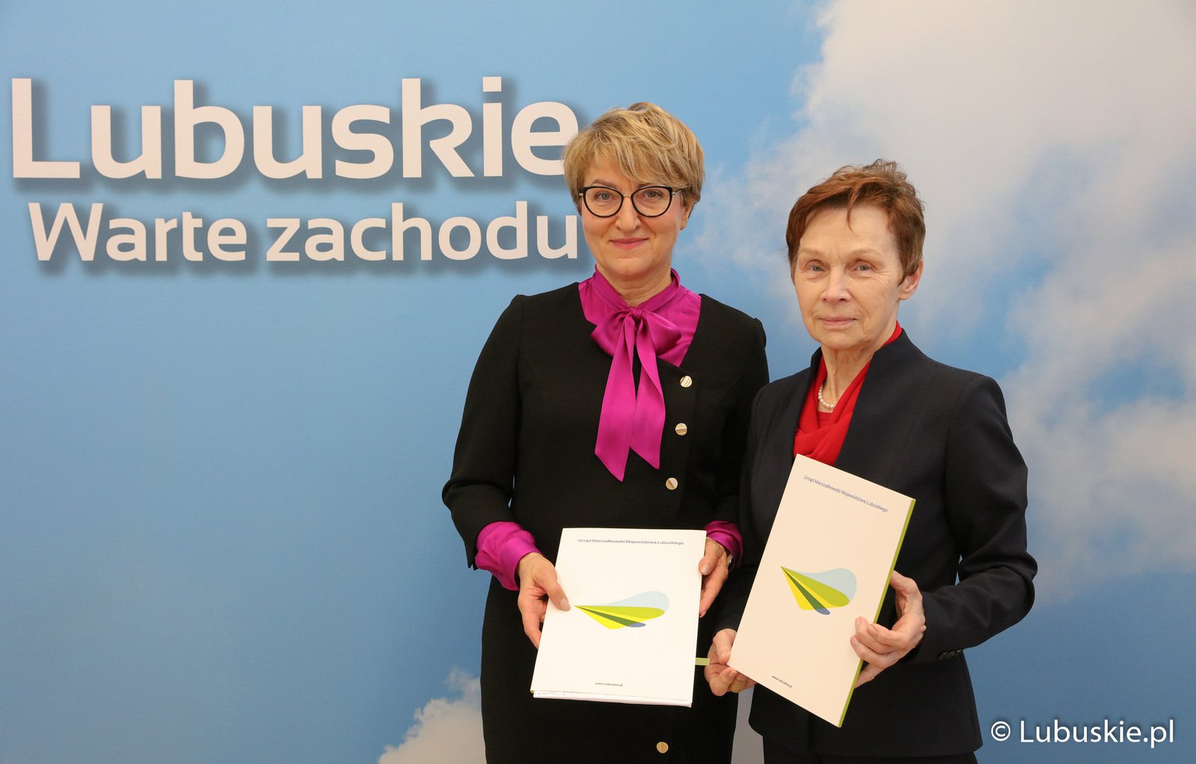 Marszałek Województwa Lubuskiego Elżbieta Anna Polak oraz prof. dr hab. Elżbieta Skorupska-Raczyńska, rektor Akademii im. Jakuba z Paradyża