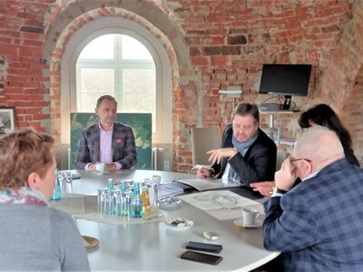 Członek zarządu województwa lubuskiego Tadeusz Jędrzejczak spotkał się z Cordem Panningiem - dyrektorem zarządzającym Fundacją „Fürst-Pückler-Park Bad Muskau”