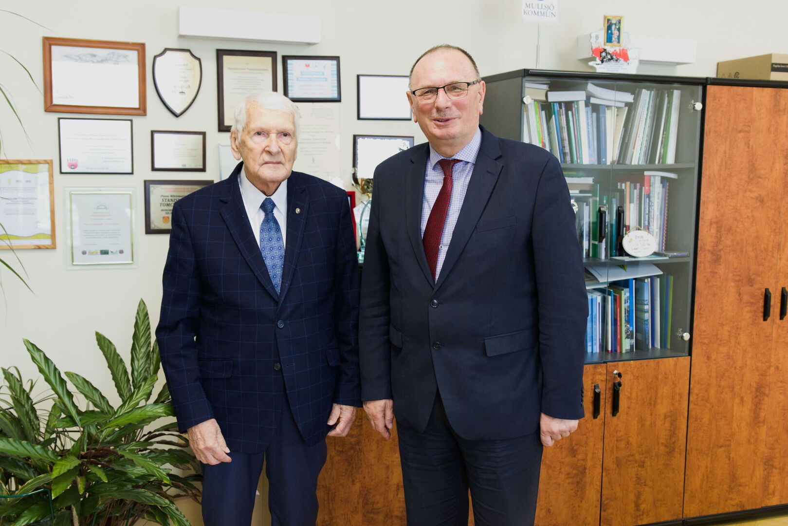 Wicemarszałek Stanisław Tomczyszyn i Józef Zych - Marszałek Sejmu II kadencji w latach 1995-1997 