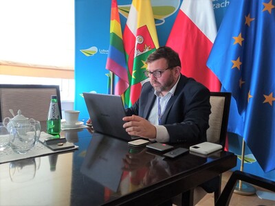 W spotkaniu wziął również udział dr Jarosław Flakowski, dyrektor Departamentu Rozwoju i Innowacji urzędu marszałkowskiego.