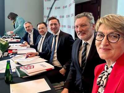 20 marca 2023 r. w Poznaniu obradowało Zgromadzenie Ogólne Związku Województw RP. Lubuskie reprezentowała m.in. marszałek województwa lubuskiego Elżbieta Anna Polak, która zasiada w zarządzie Związku Województw RP)