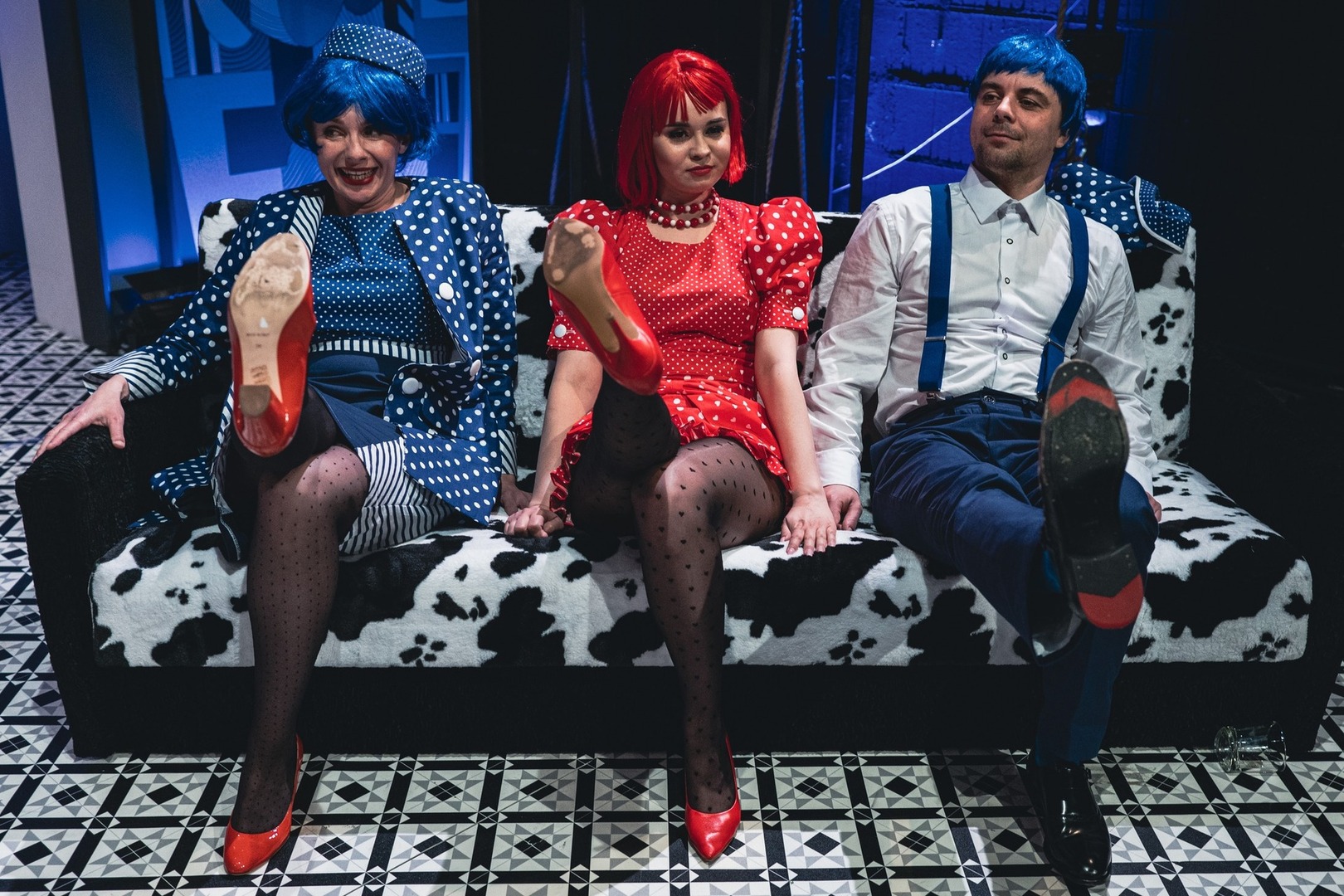  „Przedstawię ci tatę” w reżyserii Roberta Czechowskiego to najnowszy spektakl Lubuskiego Teatru w Zielonej Górze (zrealizowany we współpracy z Teatrem Miejskim w Lesznie)