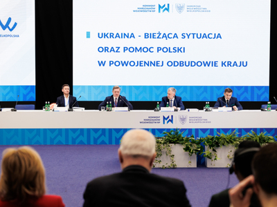 Konwent Marszałków Województw RP w Poznaniu rozpoczął się od panelu dotyczącego bieżącej sytuacji w Ukrainie oraz powojennej odbudowie kraju. 
