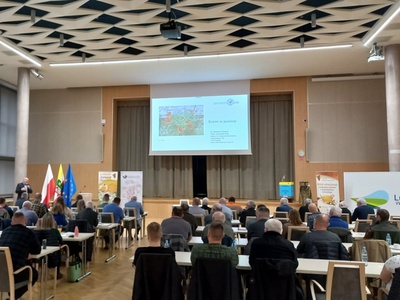 "Pasieka w dobie zmian klimatu" to tytuł konferencji pszczelarskiej, która odbyła się w poniedziałek 1 kwietnia 2023 r. w Sali Kolumnowej w urzędzie marszałkowskim. 