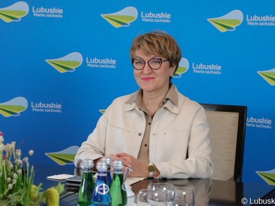 W piątek 7 kwietnia 2023 r. marszałek Elżbieta Anna Polak była gościem programu Czysta Polska, który był emitowany na żywo w Polsacie i Polsat News.