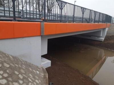 Rozbudowa drogi wojewódzkiej nr 321 w ramach realizacji zadania pn. Rozbiórka istniejącego i budowa nowego mostu nad Kanałem Starym Krzyckim w ciągu drogi wojewódzkiej 321 w miejscowości Kierzno.
