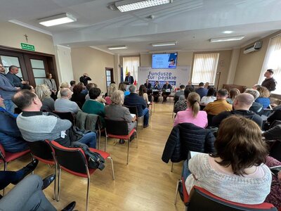 Spotkanie informacyjne na temat możliwości korzystania z programu Fundusze Europejskie dla Lubuskiego 2021-2027 w Strzelcach Kraj.

Dlatego też przedstawiciele Zarządu Województwa Lubuskiego oraz departamentów funduszowych Urzędu Marszałkowskiego Województwa Lubuskiego spotkanie informacyjne odbyło się w Strzelcach Kraj.