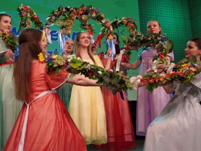 22 kwietnia 2023 r. w sali Centrum Kreatywnej Kultury przy Regionalnym Centrum Animacji Kultury w Zielonej Górze Lubuski Zespół Pieśni i Tańca im. Ludwika Figasa porwał publiczność taneczno-muzycznym widowiskiem „Koncert Wiosenny”