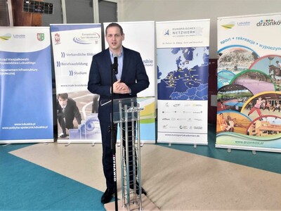 Polsko – niemiecka konferencja pn. „Zielona energia dla sportu. Wykorzystanie źródeł energii odnawialnej w gospodarce energetycznej ośrodków sportowych na pograniczu polsko – niemieckim”