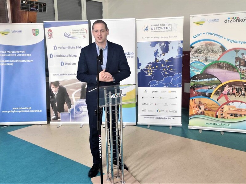 Polsko – niemiecka konferencja pn. „Zielona energia dla sportu. Wykorzystanie źródeł energii odnawialnej w gospodarce energetycznej ośrodków sportowych na pograniczu polsko – niemieckim”