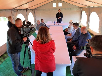 Podpisanie umów na dofinansowania w ramach programów Lubuska Baza Sportowa i Lubuska Baza Turystyczna oraz na dotacje do odnowy zabytków