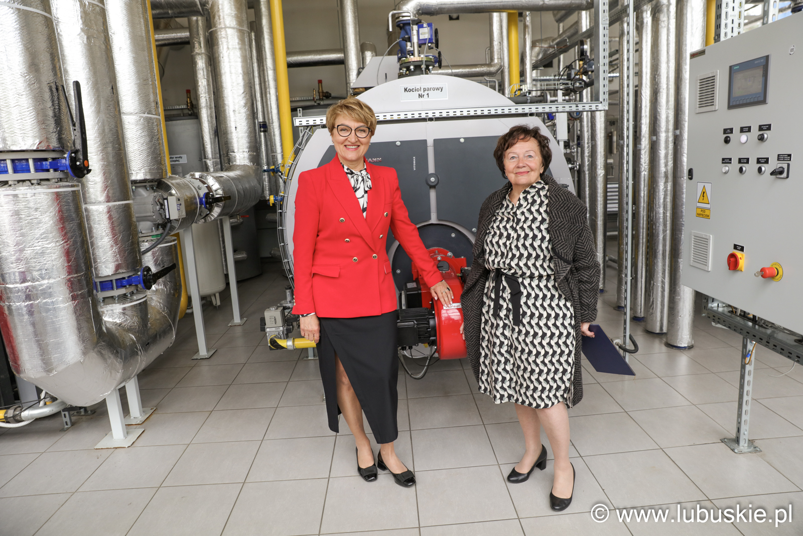 Marszałek Elżbieta Anna Polak i dyrektor szpitala Bożena Osińska