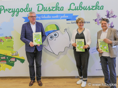W czwartek 1 czerwca, w Dzień Dziecka, w urzędzie marszałkowskim odbyła się premiera książeczki, która ma również promować lubuskie zamki, pałace i dwory. W konferencji wzięli udział: marszałek Elżbieta Anna Polak, autor tekstów Artur Andrus i dyrektor Departamentu Promocji i Strategii Marki Janusz Rewers.