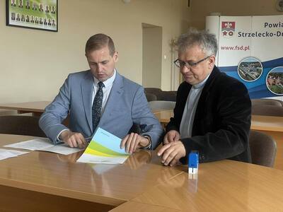 W powiecie strzelecko – drezdeneckim stawiają na bazę sportową i zabytki