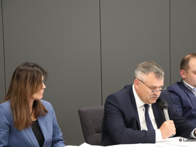 Członkowie Wojewódzkiej Rady Dialogu Społecznego w Województwie Lubuskim wraz z zaproszonymi goścmi