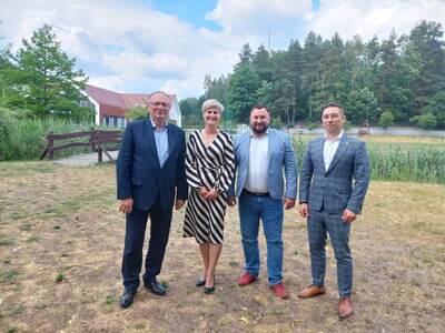 Uroczyste otwarcie gruntownie przebudowanej drogi gminnej w Kleśnie 
