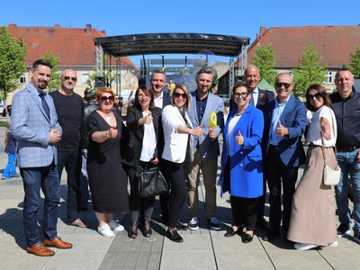 Piknik Funduszy Europejskich w Drezdenku był świętem wszystkich mieszkańców. W jego trakcie podpisaliśmy, wszyscy razem, umowę na dofinansowanie budowy IV etapu obwodnicy miasta!