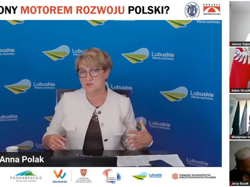 Marszałek Elżbieta Anna Polak podczas debaty 