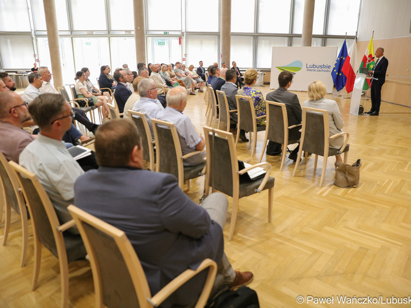Konferencja nt. wykluczenia komunikacyjnego na dawnych terenach popegeerowskich w województwie lubuskim
