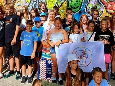 Anna Chinalska - Przewodnicząca Komisji Zdrowia, Rodziny i Spraw Społecznych (w środku) - 18 lipca 2023 r.