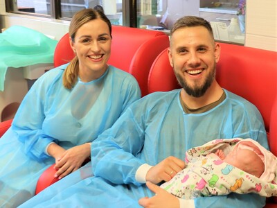 Po 50 dniach pobytu w szpitalu malutka Pola została wypisana do domu. Sylwia i Jakub Browarni – rodzice dziewczynki nie kryli radości, że malutka może już opuścić oddział.