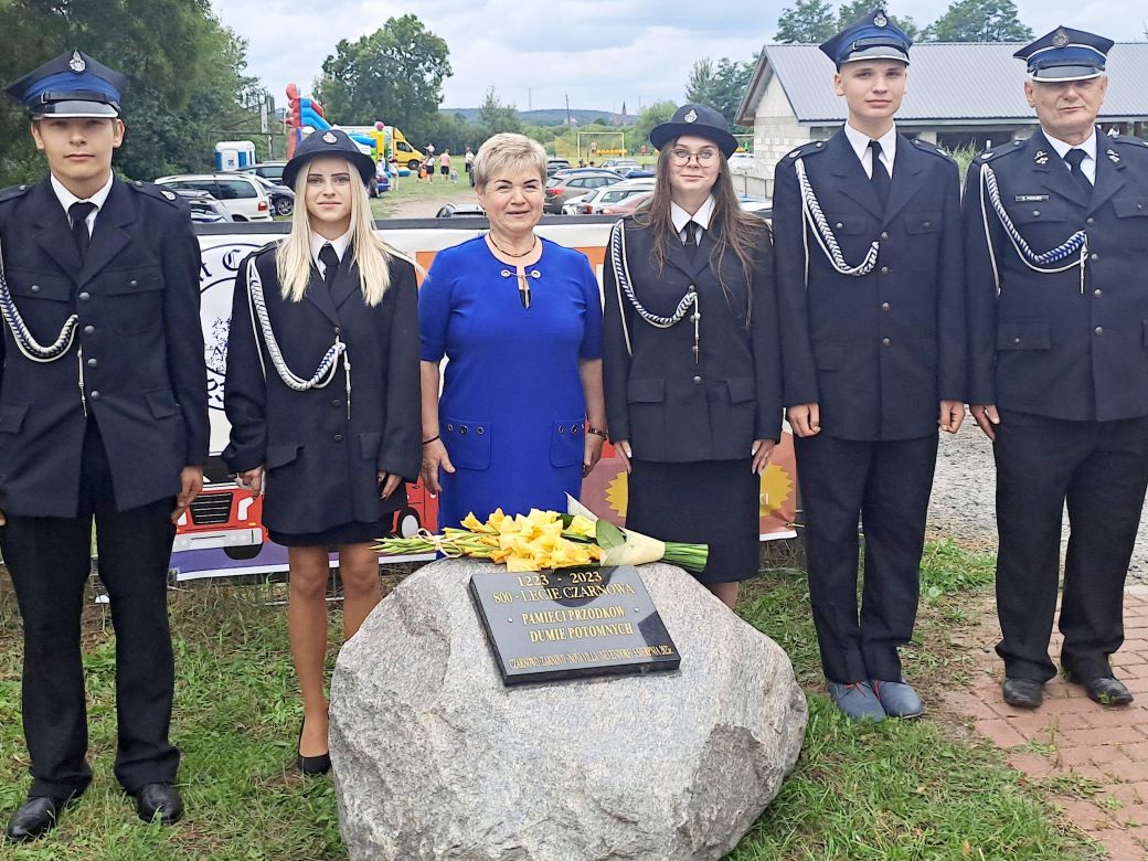 Anna Chinalska - Przewodnicząca Komisji Zdrowia, Rodziny i Spraw Społecznych (w środku) - 05 sierpnia 2023 r.