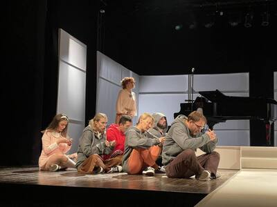 Spektakl „Sam, czyli przygotowanie do życia” w Teatrze im. Juliusza Osterwy w Gorzowie Wlkp. 