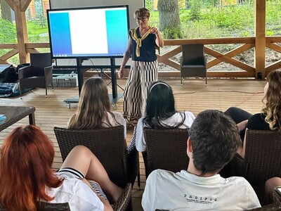 – Zależy mi, byście nie tylko uczyli się w województwie lubuskim, ale przede wszystkim byście się w tym regionie zakochali i tu zostali - mówiła w poniedziałek 11 września 2023 r. studentom Elżbieta Anna Polak, marszałek województwa.