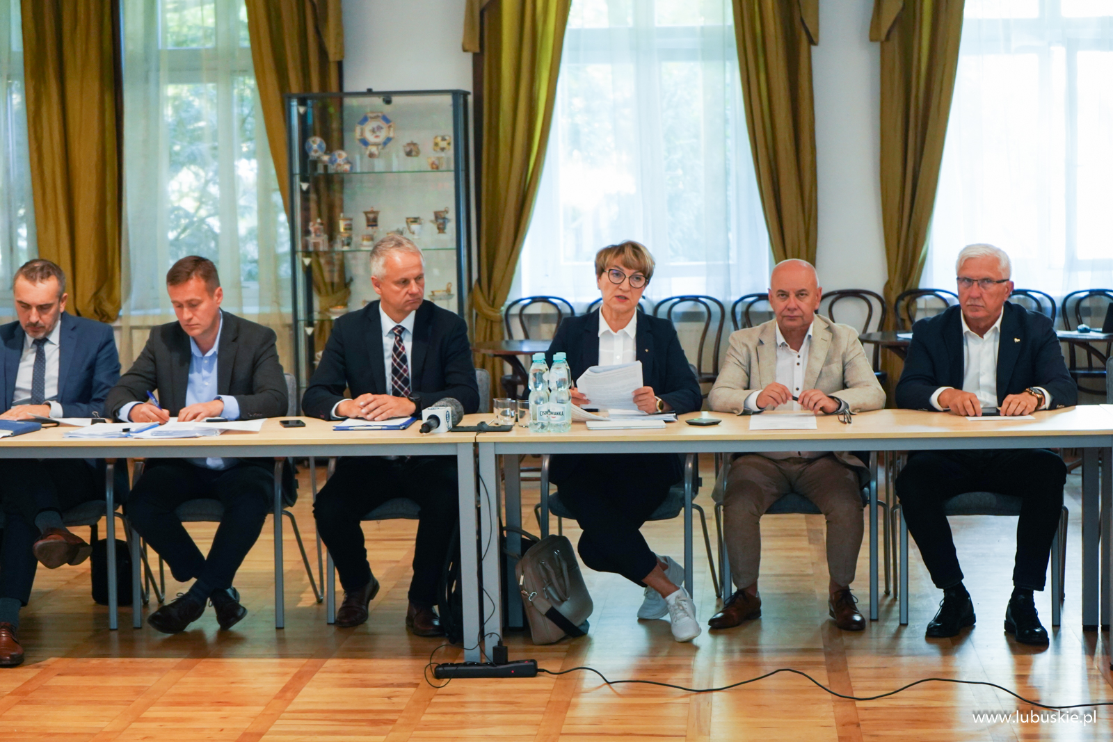 W piątek, 15 września 2023 r. w Muzeum Ziemi Lubuskiej odbyło się spotkanie ws. raportu zawierającego wyniki badań, które zostały wykonane po katastrofie w Zielonej Górze Przylepie. 