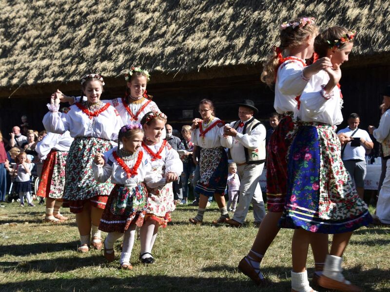 W niedzielę, 24 września 2023 r. - w godzinach 11.00-16.00 Muzeum Etnograficzne w Zielonej Górze Ochli zaprasza na wydarzenie „U progu jesieni”