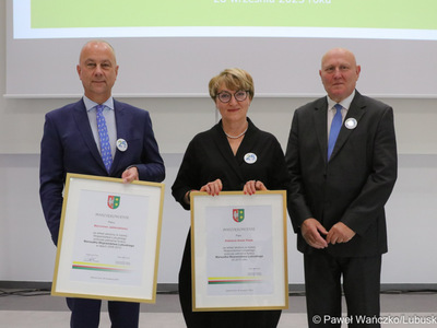 Od lewej: Marcin Jabłoński, członek Zarządu Województwa Lubuskiego i były marszałek; Elżbieta Anna Polak, marszałek województwa i Wacław Maciuszonek, Przewodniczący Sejmiku Województwa Lubuskiego
