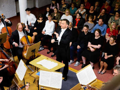 Koncert w Filharmonii Zielonogórskiej. Dyrygentem był Australijczyk Daniel Smith