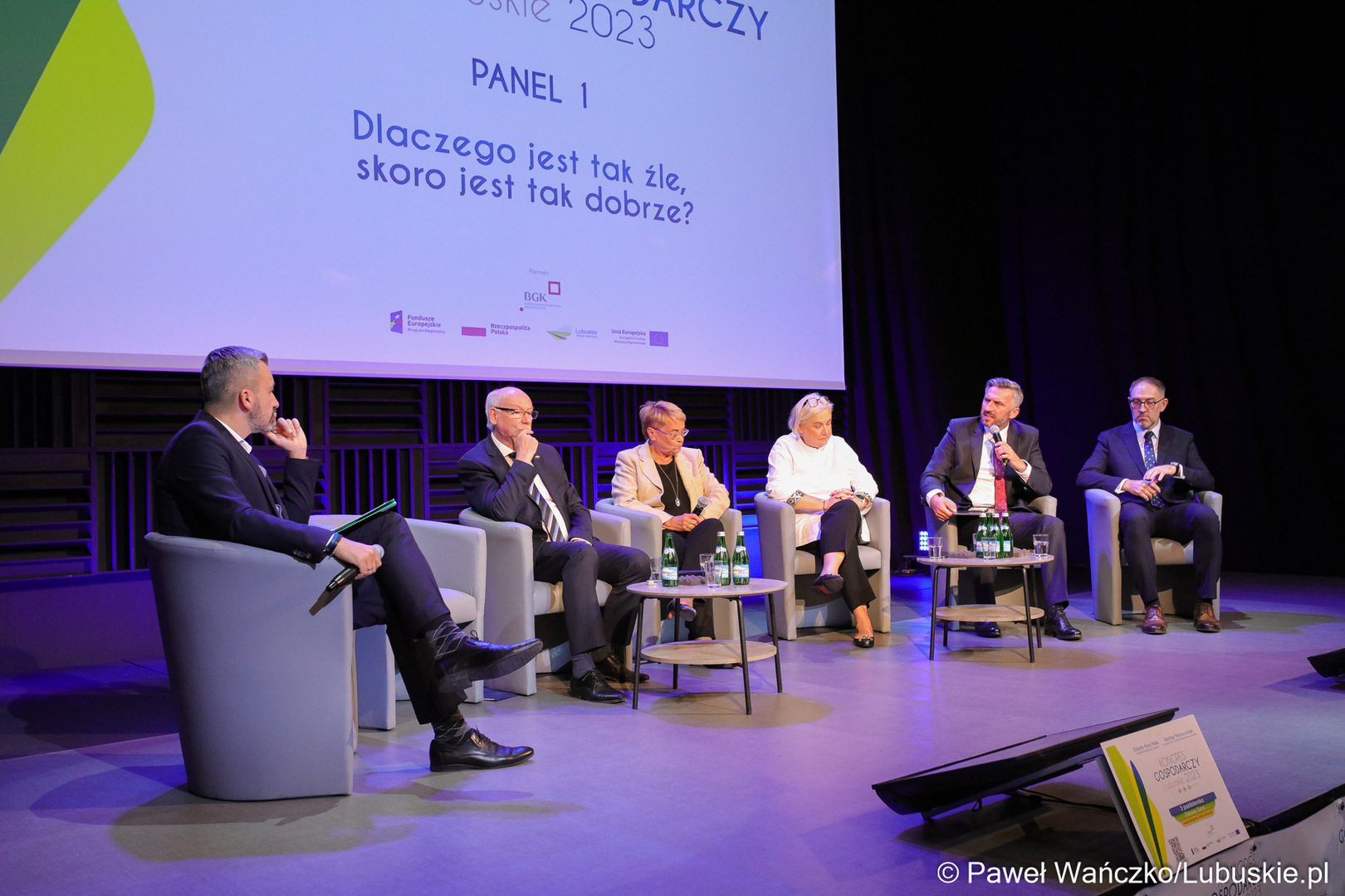 W pierwszym kongresowym panelu wzięli udział: dr Janusz Lewandowski – poseł do Parlamentu Europejskiego; dr Henryka Bochniarz  – Przewodnicząca Konfederacji Lewiatan; dr hab. Waldemar Sługocki, prof. UZ – Poseł na Sejm RP, Kierownik Katedry Polityki Regionalnej Uniwersytetu Zielonogórskiego; Jacek Starościc – CEO w Perceptus; dr hab. Marzena Czarnecka – prof. Uniwersytet Ekonomiczny w Katowicach. Dyskusję prowadził Krzysztof Skórzyński.

