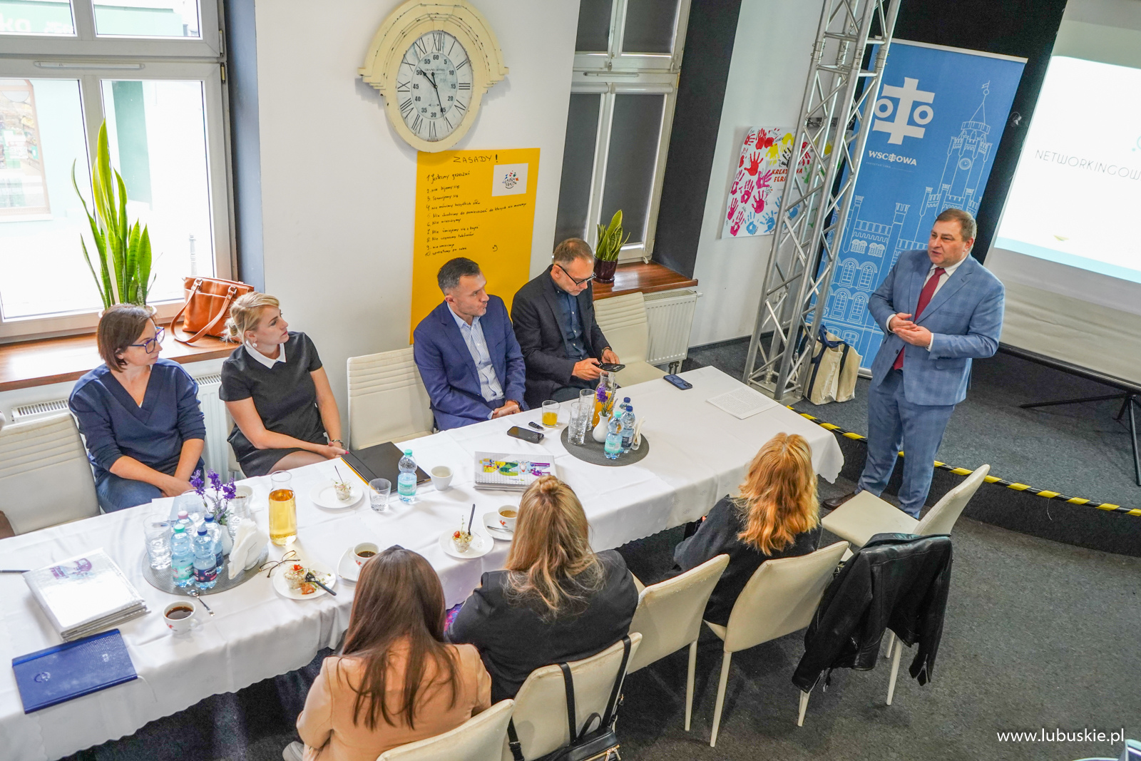 W spotkaniu zorganizowanym w czwartek, 19 października 2023 r. wziął udział członek Zarządu Województwa Lubuskiego Grzegorz Potęga