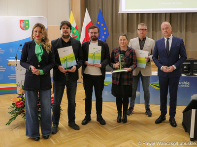Laureaci konkursu Samorząd Lubuski w Mediach z marszałkiem Marcinem Jabłońskim