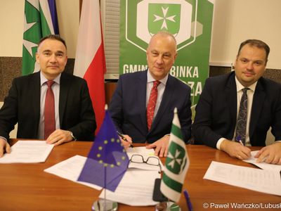Podpisanie umowy na inwestycje związane z gospodarką wodno-kanalizacyjną w gminie Cybinka