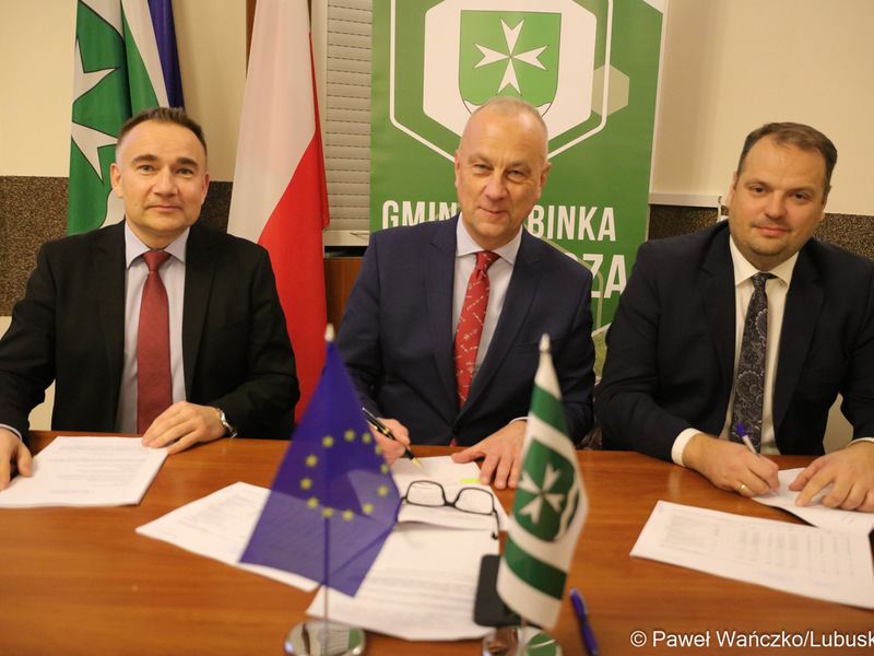 Podpisanie umowy na inwestycje związane z gospodarką wodno-kanalizacyjną w gminie Cybinka