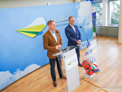 20 grudnia 2023 r. w Sali Prasowej Urzędu Marszałkowskiego Województwa Lubuskiego w Zielonej Górze odbyła się konferencja prasowa poświęcona wsparciu organizacji pozarządowych 