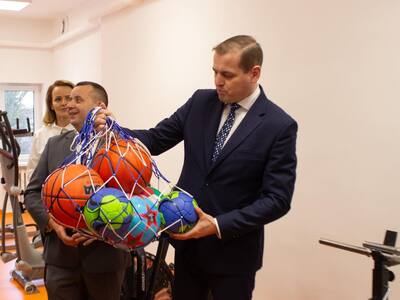 Uroczyste otwarcie sali i siłowni w I Liceum Ogólnokształcącym we Wschowie   