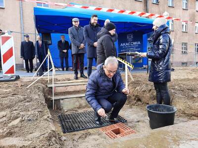 Wmurowanie kamienia węgielnego pod budowę Centrum Symulacji Medycznej