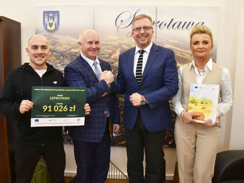 Podpisanie umowy na inwestycje drogowe w ramach Programu Rozwoju Obszarów Wiejskich