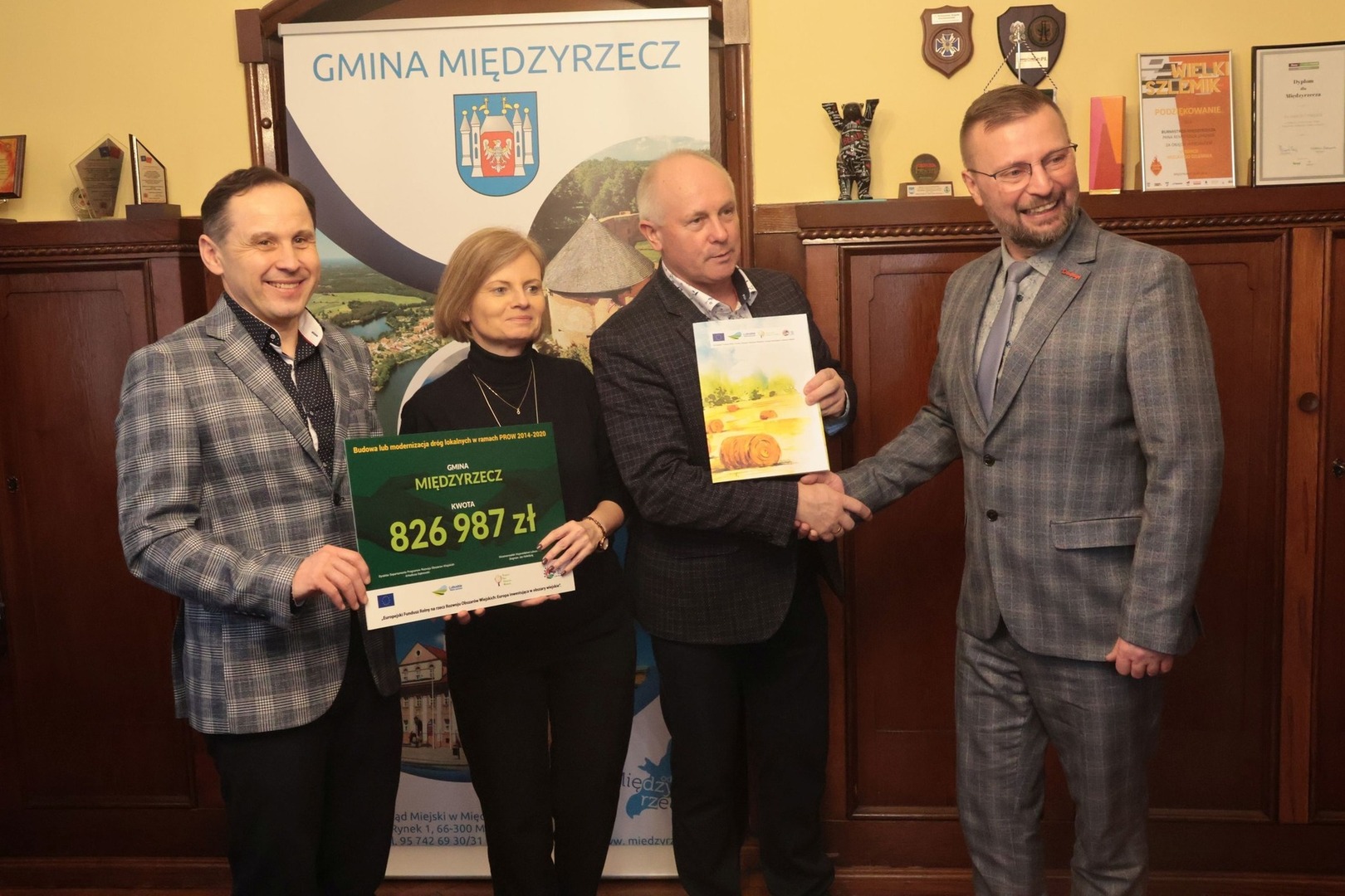 Podpisanie umowy na budowę gminnej drogi w ramach Programu Rozwoju Obszarów Wiejskich